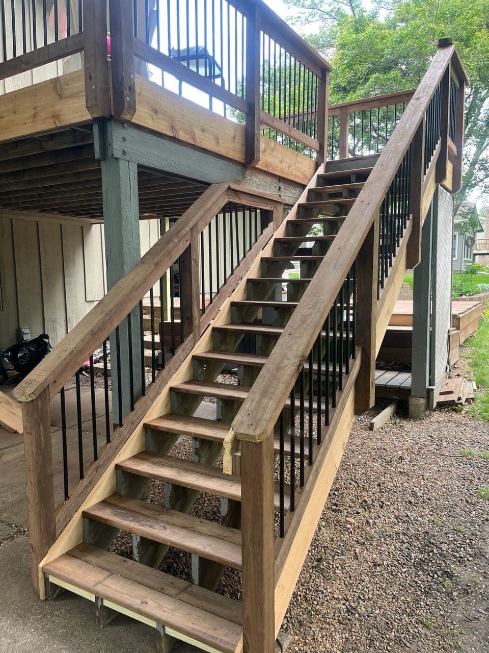 Gallery photos for Stunning Deck Remodel with Cedartone Lumber: Image #1