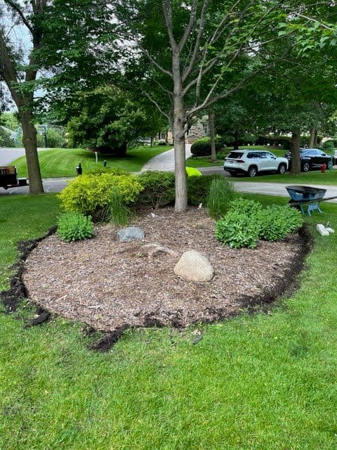 Fon Du Lac Stone Edging Transforms Landscape