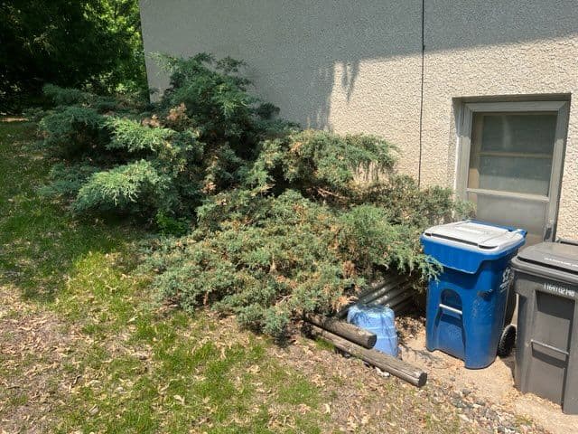 Gallery photos for Sturdy Custom Wing Retaining Wall Installed: Image #3